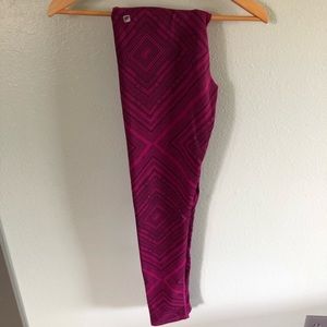 Fabletics full length patterned yoga pants